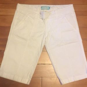 Hollister White Bermuda Shorts